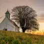 église dans la campagne