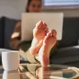 Marcher pieds nus, c'est bon pour la santé © iStock