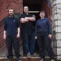 L'équipe de la ferronnerie d'art Mercier devant son atelier installé dans l'ancienne chapelle de Landon ©RCF Jura - Mars 2022