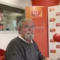 Pierre Vieuguet dans les studios de RCF Isère