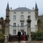 Romain et Ludovic Bertrand, propriétaires du château du Maréchal Fayolle à Saint-Geneys-près-Saint-Paulien © Martin Obadia