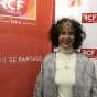 Brigitte Plateau dans le studio de RCF Isère