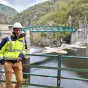 Sylvain Lecuna, délégué territorial EDF hydro Loire-Ardèche devant le nouveau barrage de Poutès © Martin Obadia