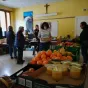Distribution alimentaire à la salle paroissiale de Sevrier ©RCF Haute-Savoie