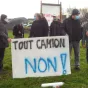 © Hangars et tout camion, c'est non.