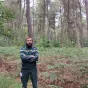 Arnaud Jeauffre, technicien forestier à l'Office national des forêts (ONF), veille sur la forêt domaniale de Longuenée, où le risque d'incendie est déjà très élevé. ©RCF Anjou