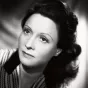 © Wiki Commons. Arletty par Harcourt en 1943.