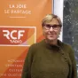 Christine Rey dans les studios de RCF Isère