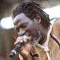 Tiken Jah Fakoly aux Eurockéennes de Belfort 2011 - CC BY-SA 2.0 Rama via Wikimedia Commons