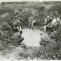 Militaires Français dans un cratère d'obus © Archives départementales