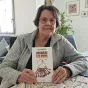 Anne Guillou présente son roman "Derrière les murs" chez Skol Vreizh @ Christophe Pluchon, RCF 2023