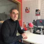 Le député bordelais Nicolas Thierry dans les studios RCF Bordeaux, ©RCFBordeaux.