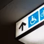 image d'illustration (logo évoquant le handicap) - © charlesdeluvio via Unsplash