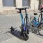Née en 2017 à Angers, la start-up Pony dispose aujourd'hui d'une flotte de 8 000 vélos et trottinettes électriques en libre-service, réparties dans 13 agglomérations d'Europe. ©RCF Anjou