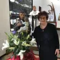 Caterina devant la statue de St Antoine de Padoue ©RCF Savoie