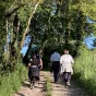Marcheurs préparant la halte spirituelle de Frangy ©2023 RCF 