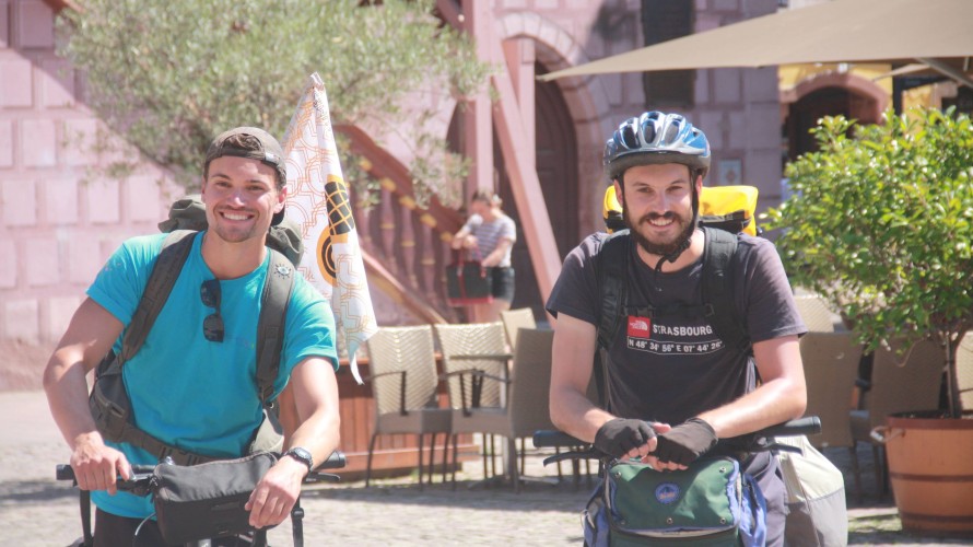 Tim (à g.) et François partent pour un périple de 5.000 km jusqu'au Cap Nord (document remis).