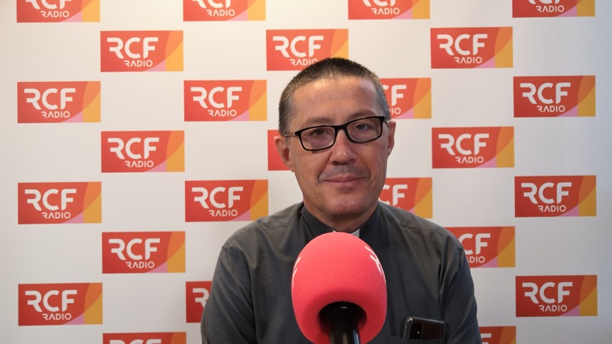 Clara Gabillet- RCF- Le Père Gilles Drouin souhaite créer un espace d'initiation à l'histoire à l'extérieur de la cathédrale. 