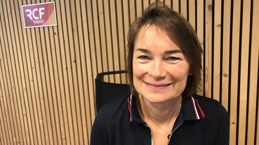 2020-RCF LDT-Laurence Moro au micro de Laetitia de Traversay