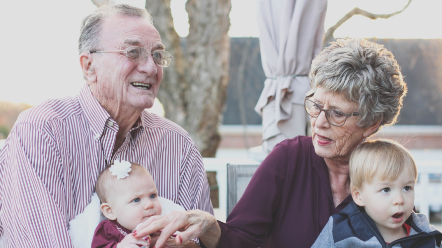 Ce 25 juillet, les grands-parents sont à l'honneur. 