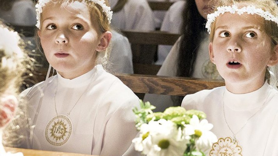 éditionsTallandier/Couverture du livre "Les cathos" de Linda Caille