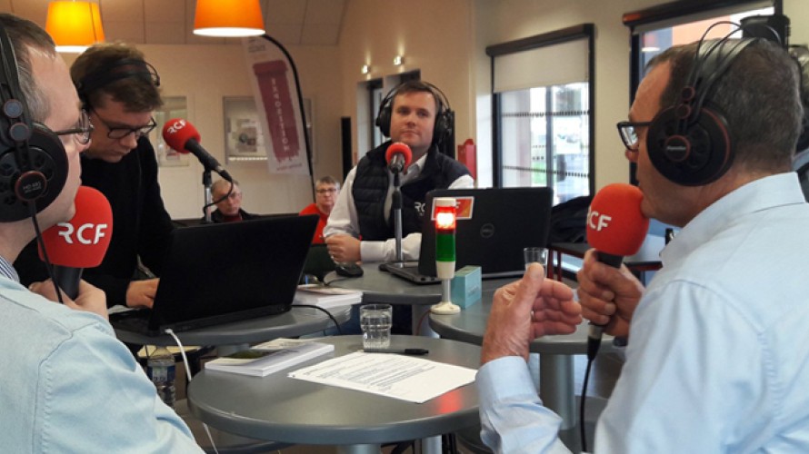 RCF Anjou - Antoine Bellier et Thomas Cauchebrais aux commandes d'une édition spéciale municipales de l'émission LE TEMPS DE LE DIRE, Beaupréau-en-Mauges (Maine-et-Loire)