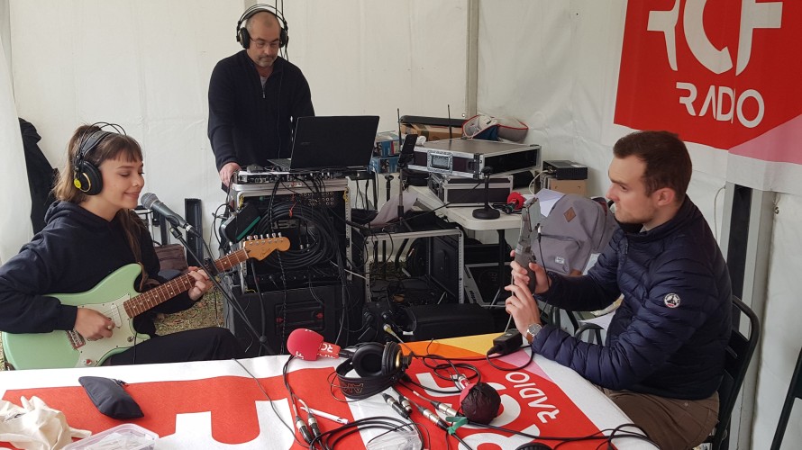 Corinne Simon en live dans notre émission spéciale