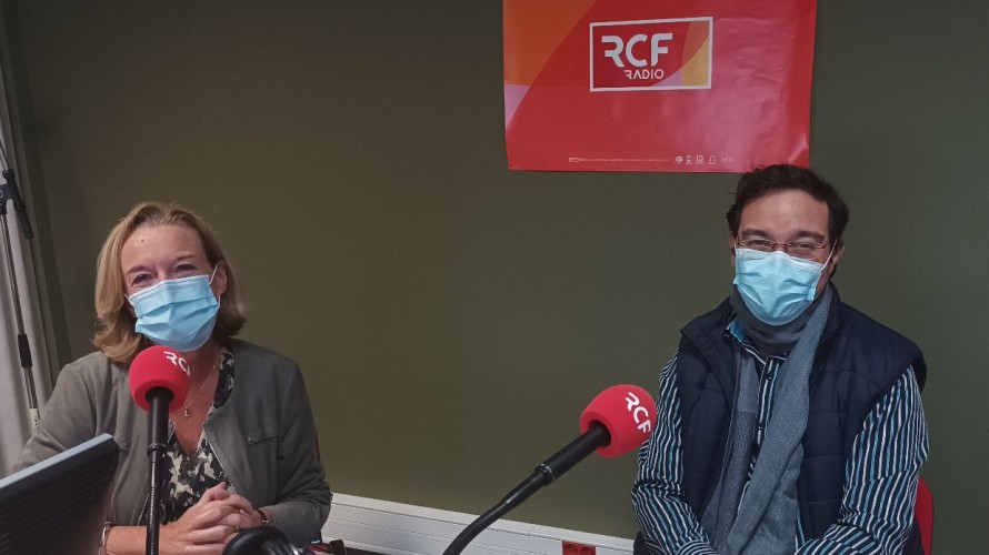 Catherine Collovald est chargée de prévention à la CPAM de Meurthe-et-Moselle. Maurice Tanguy est médecin coordonnateur pour la Meurthe-et-Moselle du Centre régional de dépistage des cancers. ©Photo Nicolas Dufour / RCF.