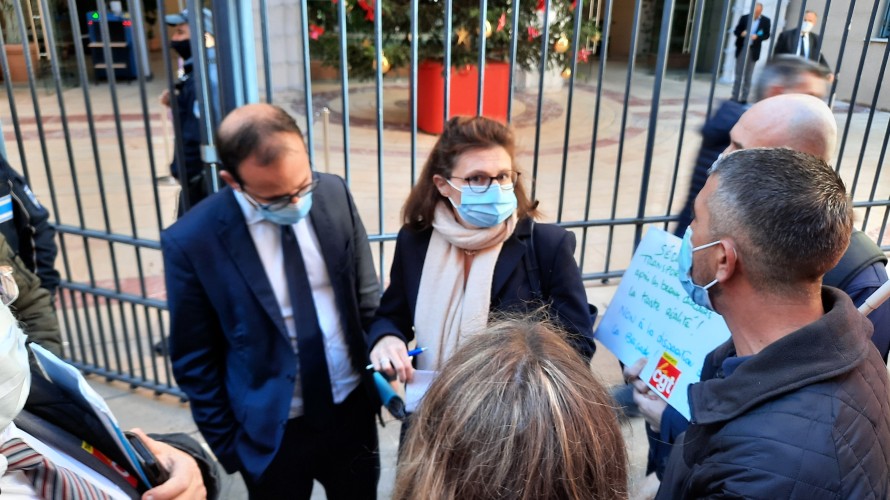 Grève chez les agents de sécurité des lignes interurbaines du département des Alpes-Maritimes. Ils souhaitent rencontrer Christian Estrosi.