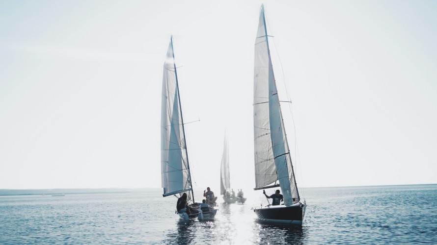 Photo d'illustration. Photo by <a href="https://unsplash.com/@lazares?utm_source=unsplash&utm_medium=referral&utm_content=creditCopyText">Lazarescu Alexandra</a> on <a href="https://unsplash.com/s/photos/sailing-boat?utm_source=unsplash&utm_medium=referral&utm_content=creditCopyText">Unsplash</a>   
