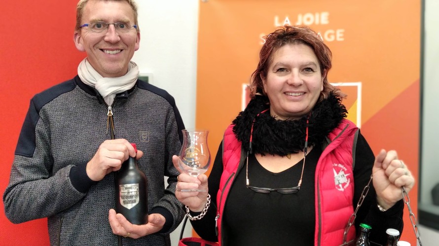 Donatien et Pascale ont installé leur brasserie artisanale Le château de la bière à Lonlay-l'Abbaye dans l'Orne @RCF Orne