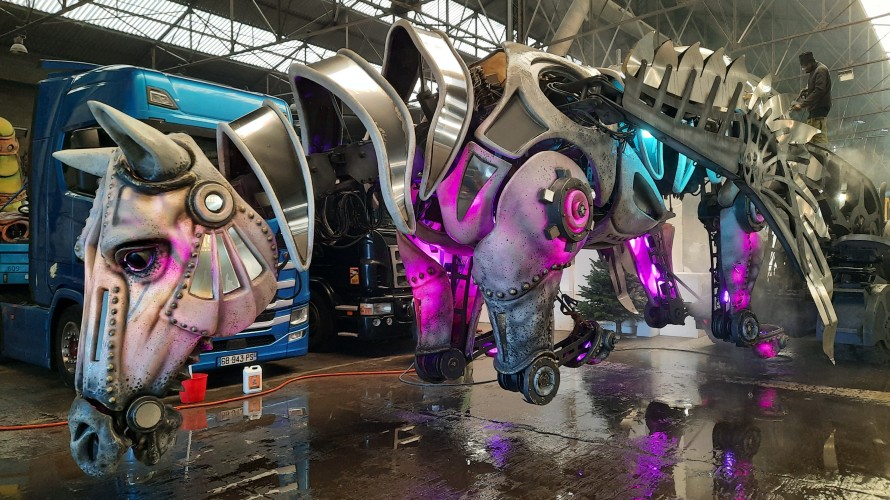 Les préparatifs des chars vont bon train pour le Carnaval de Nice - RCF