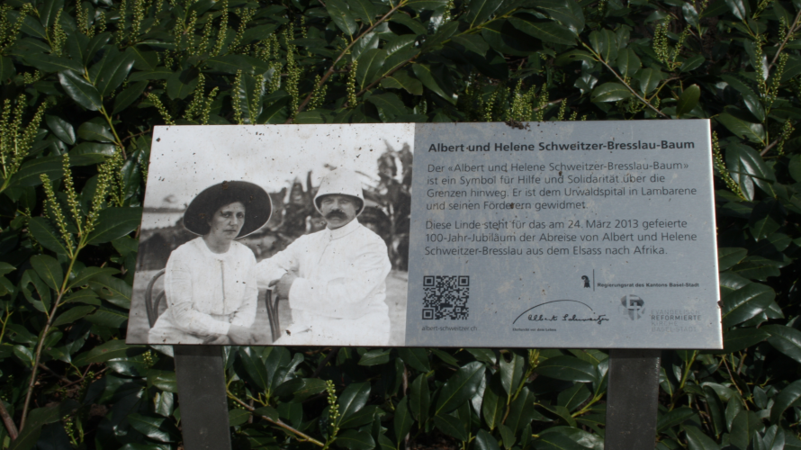 Hélène Bresslau, à gauche, et son époux, Albert Schweitzer - © Wikipédia