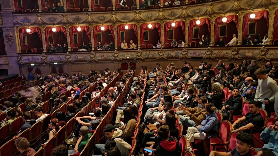 Jeunes niçois à l'Opéra de Nice 