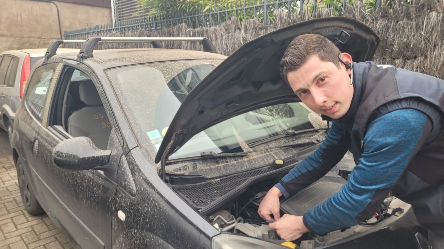 Mathieu Nuss, gérant du Garage Claudé © Géraud Bouvrot