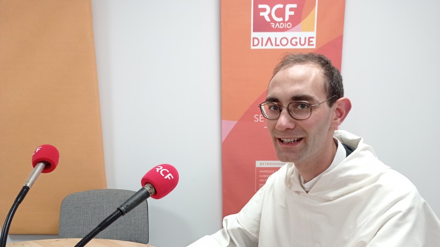 c/Dialogue RCF