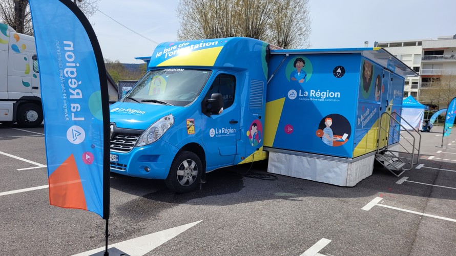 Le Bus de l'Orientation. ©RCF Haute-Savoie 