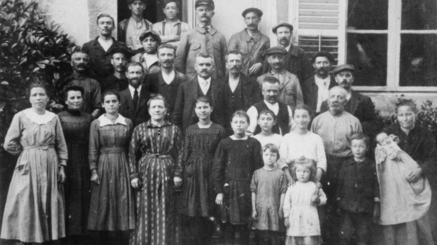 Salines de Salins-les-Bains  ouvriers des salines et leur famille 1919 © Musées des techniques et cultures comtoises