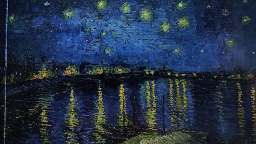 Paysage bleu nuit, au bord de l'eau, sur la couverture du livre de Jean-Claude Snyders.
