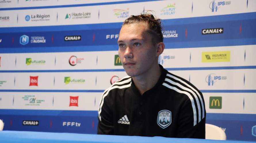 Maxence Riviera est arrivé cet été au Puy Foot pour une saison. ©Le Puy Foot