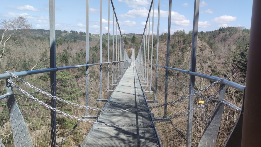La passerelle a déjà attiré trois fois plus de visiteurs en 6 mois qu'espéré par les élus sur un an. ©Cédric Bonnefoy