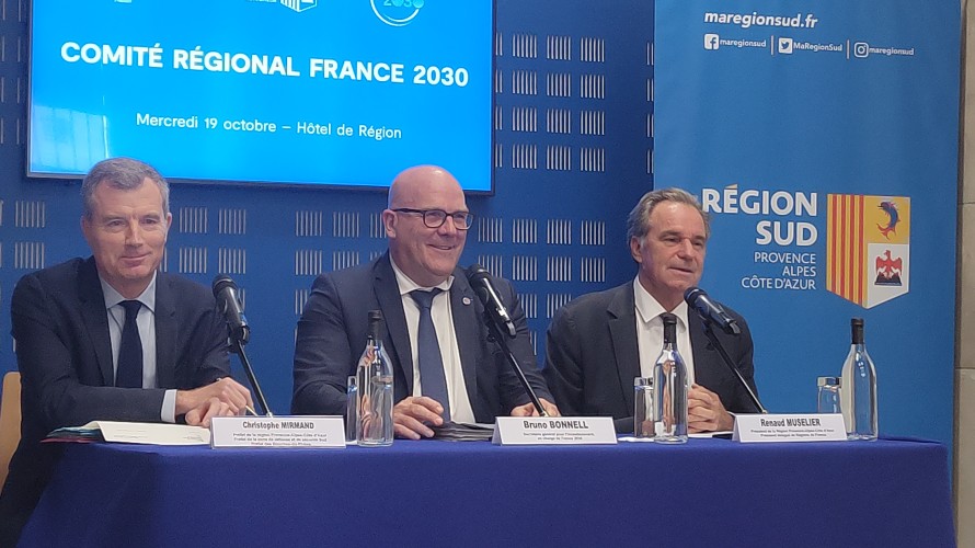 Christophe Mirmand, préfet de région, Bruno Bonnell secrétaire général du plan France 2030 et Renaud Muselier président de la région PACA. 