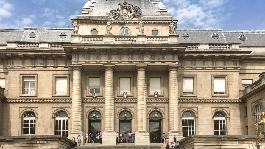 Le Palais de Justice de Paris sur l'île de la Cité. C'est ici que se tient le procès de l'attentat du 14 juillet 2016 sur la Promenade des Anglais - Par xiquinhosilva from Cacau — 58992-Paris, CC BY 2.0