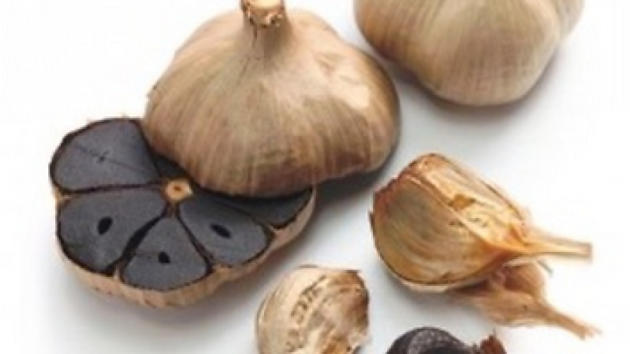 Ail noir et blanc © https://naturelginger.fr