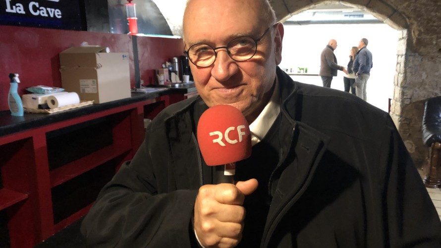 Oreste Sacchelli au micro de Thierry Georges pour parler du 45e Festival de Villerupt