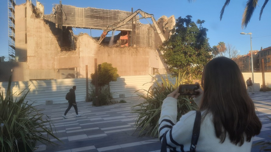 La pince mâche le béton du TNN ce 5 décembre - PhotoRCF Stèvelan Chaizy-Gostovitch