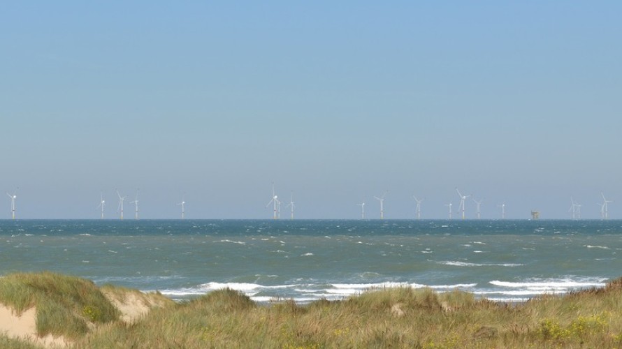 Photomontage d'éoliennes en face du dunkerquois Crédit EMD