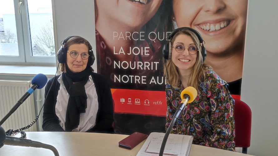 Florence Chevrette et Aurélie Combe de l'association Le Relais. © RCF - Clara Bevilacqua.