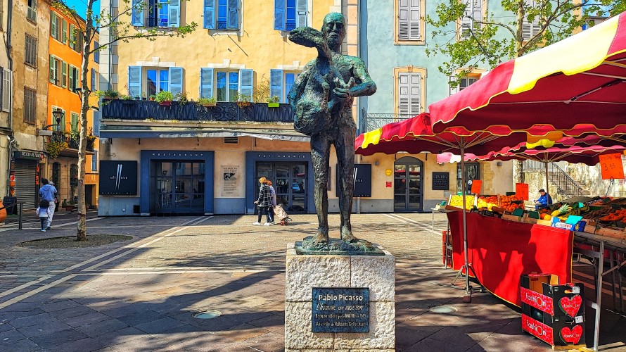 L'homme au mouton de Pablo Picasso, Vallauris - RCF Nice Côte d'Azur