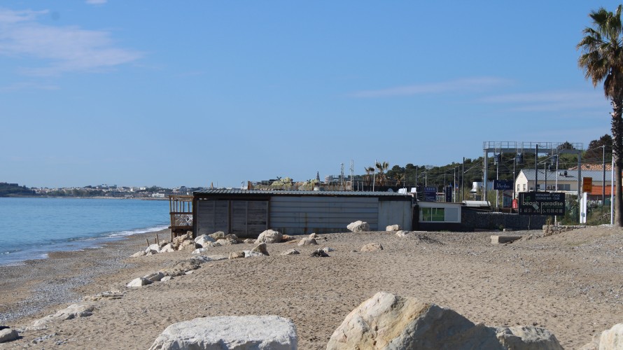 La plage concernée par la fin annoncée des structures privées  - Photo RCF